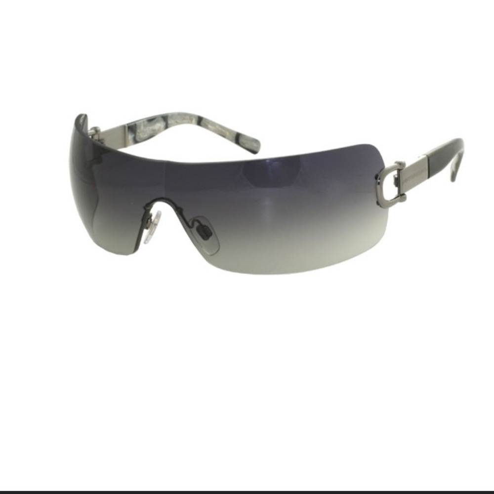 Burberry sunglasses